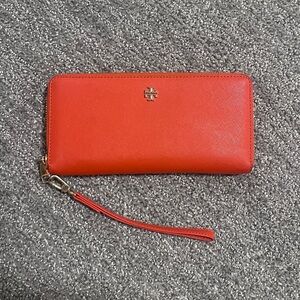 Tory Burch Emerson Wristlet Wallet Orange Saffiano Leather